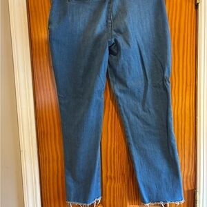 Frank & Eileen Classic Blue Cropped Jeans